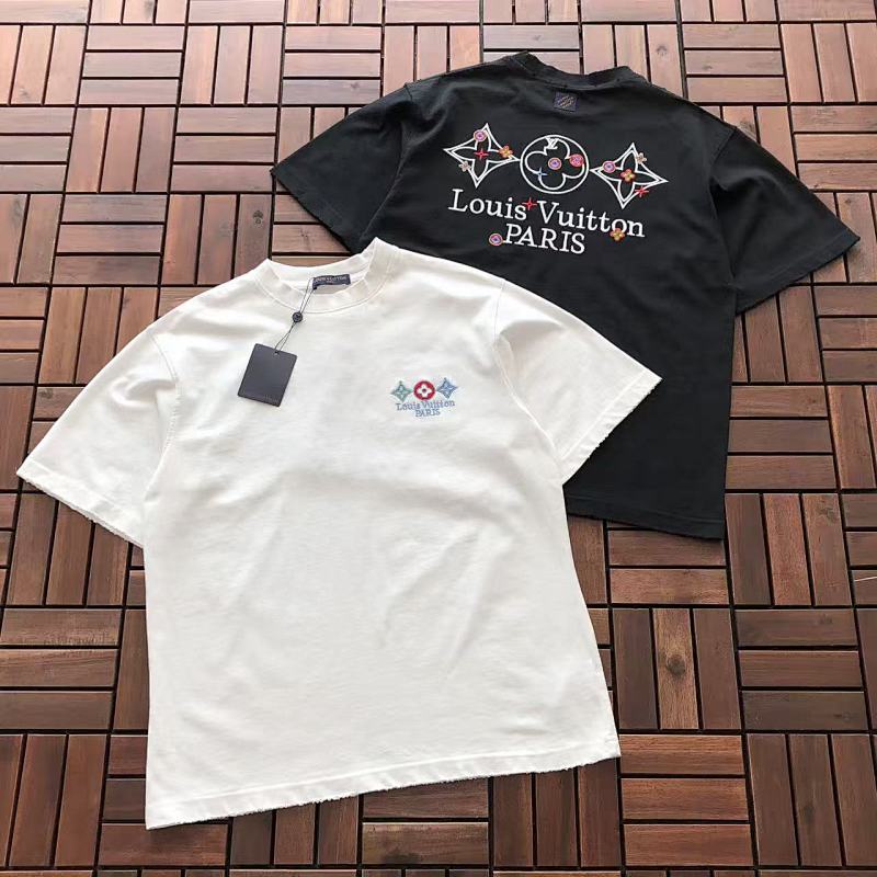 ~139 L🔥 T-SHIRT 33120508 (Im 176CM 58KG Iwear Size L In The Photo), photo 1