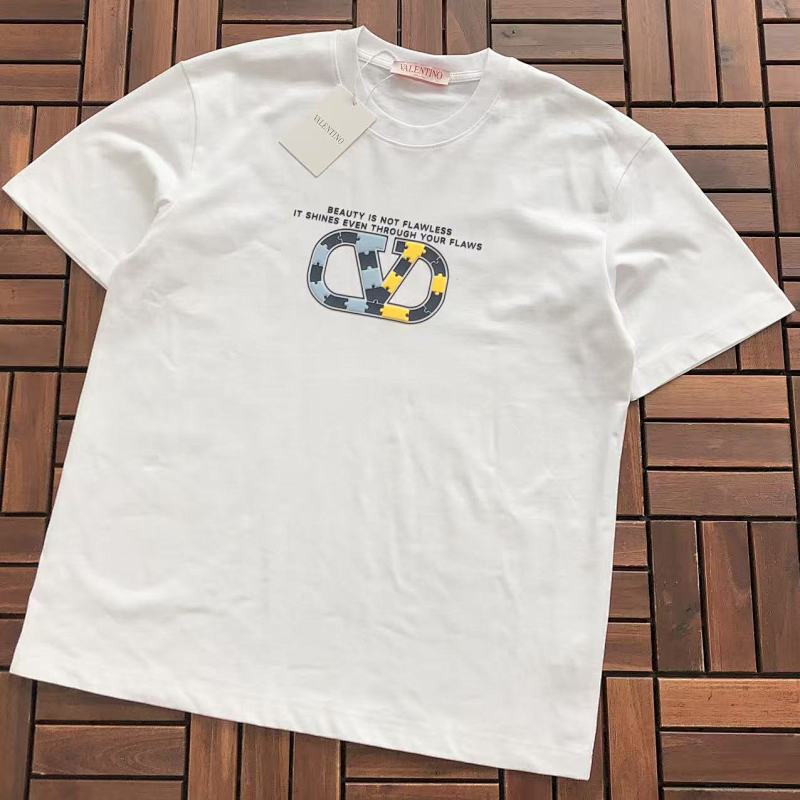 ~109 VALENTINO T-SHIRT 33122956 (Im 180CM 68KG Iwear Size L In The Photo), photo 1