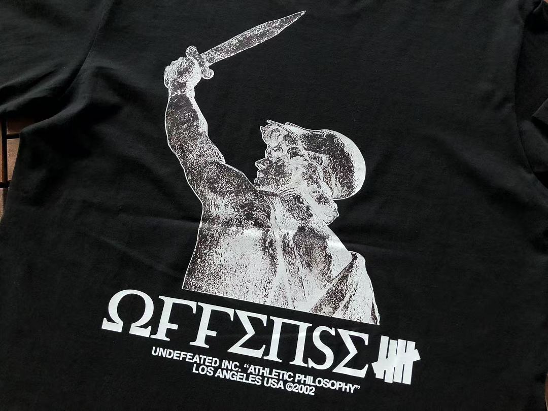 On Running ~85 UNDEFEATED T-SHIRT 55070614 (Im 185CM 80KG Iwear Size L In The Photo) - Image 19