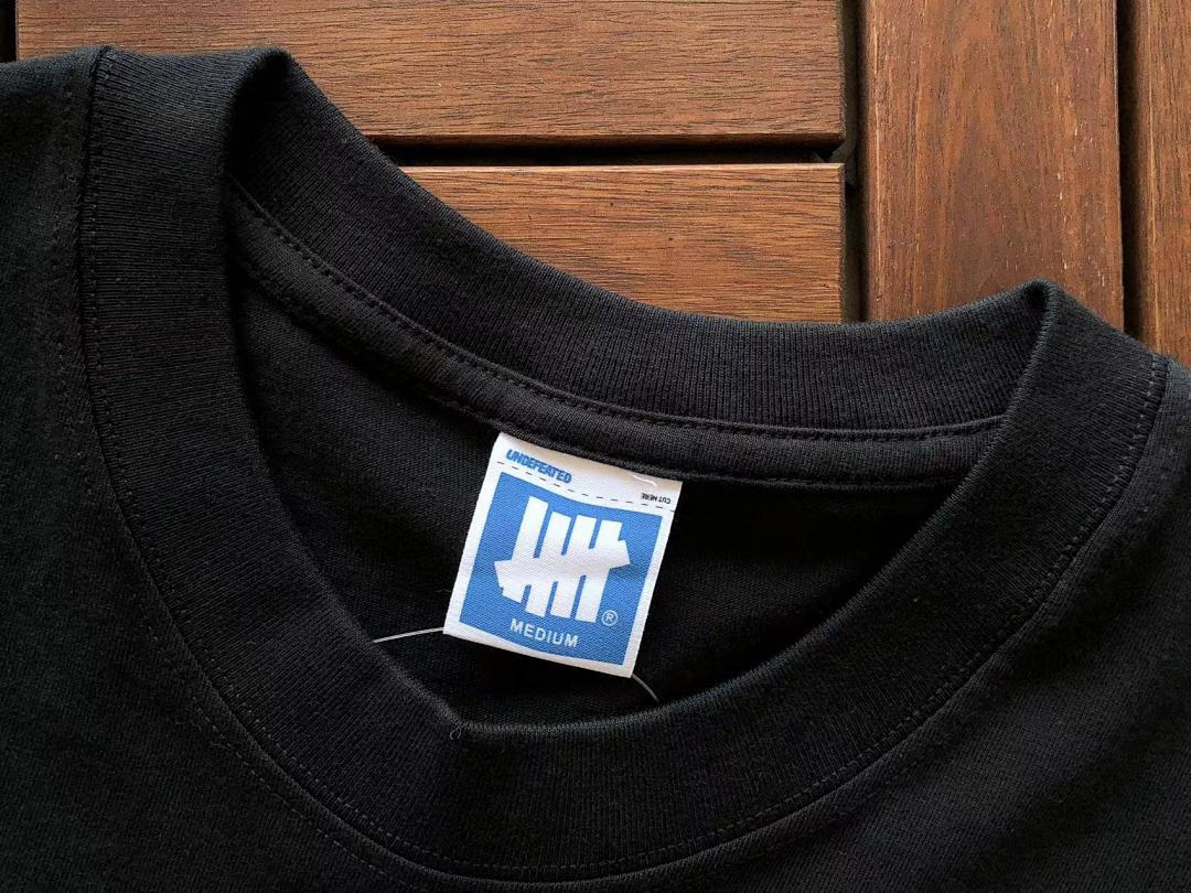 On Running ~89 UNDEFEATED T-SHIRT - Image 23