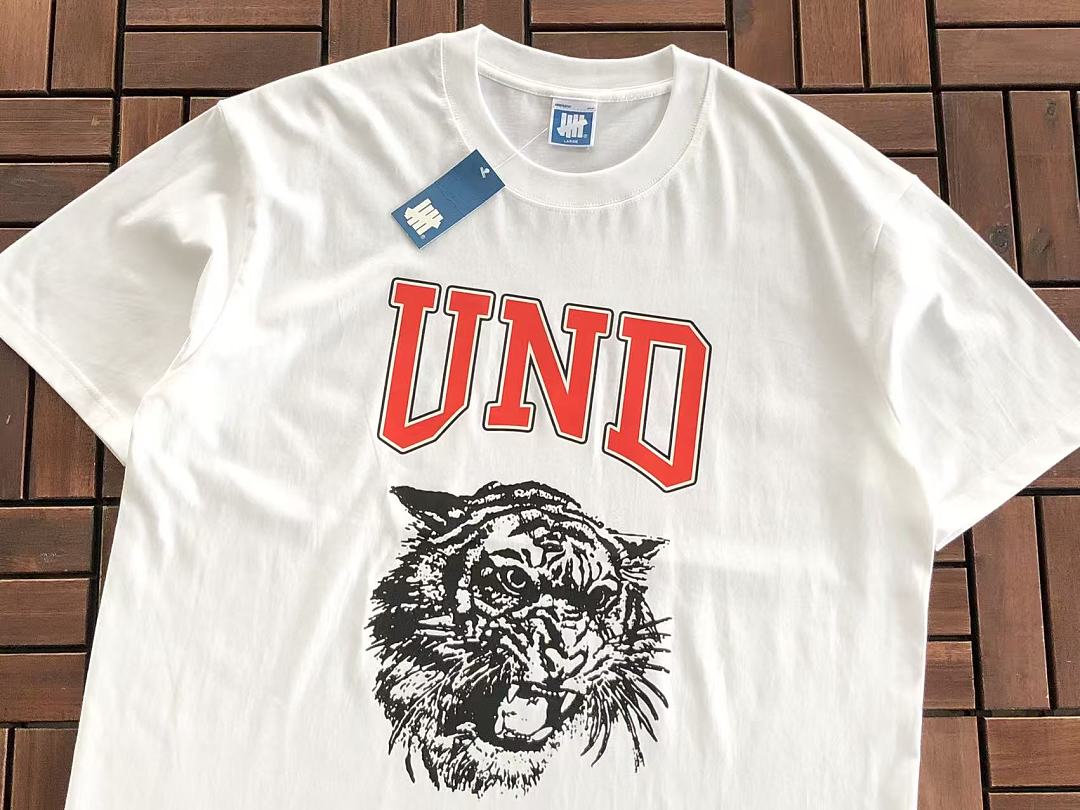 On Running ~85 UNDEFEATED T-SHIRT 55070681 (Im 185CM 80KG Iwear Size L In The Photo) - Image 8