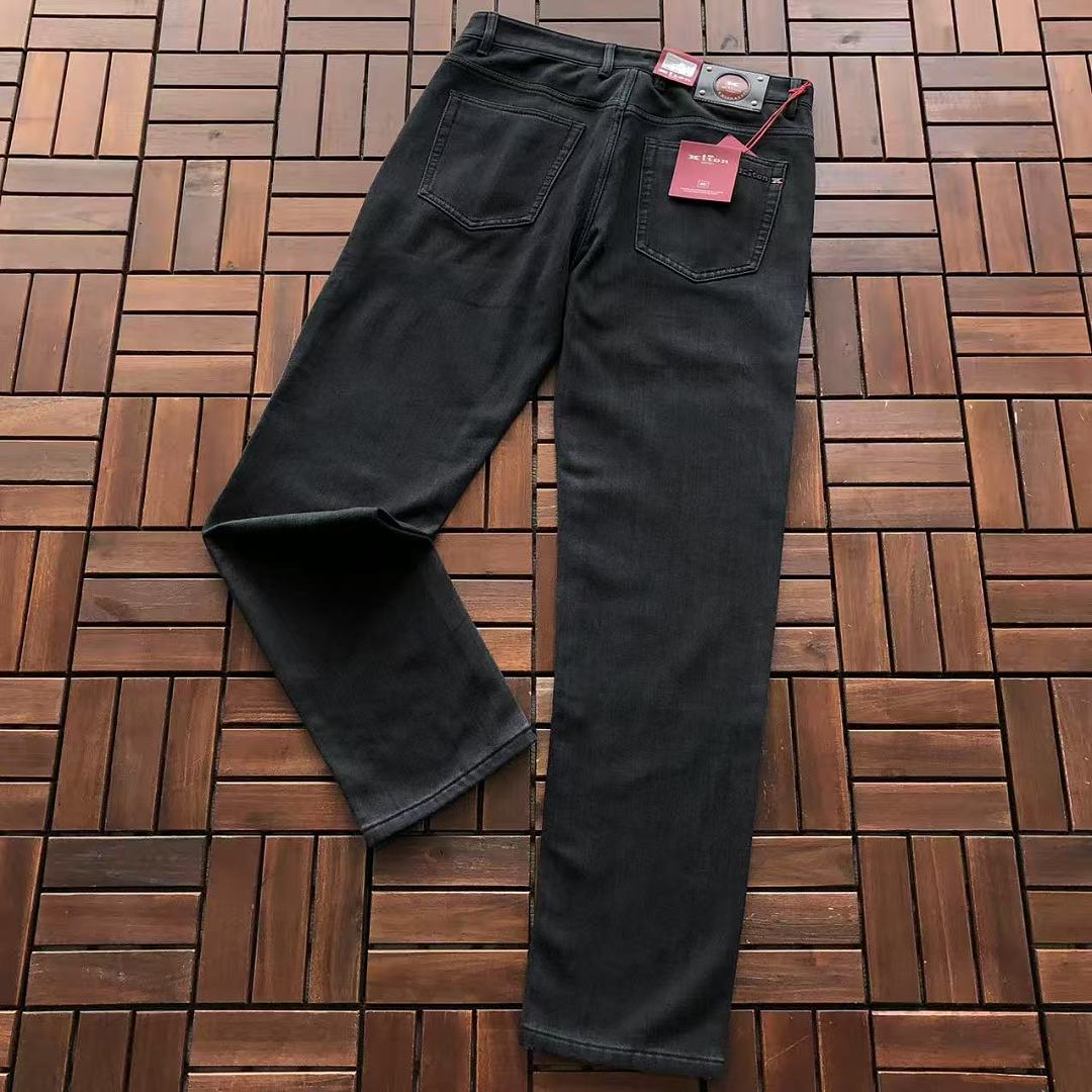 On Running ~135 KITON JEANS 55070405 (Im 185CM 70KG Iwear Size 33 In The Photo), photo 1