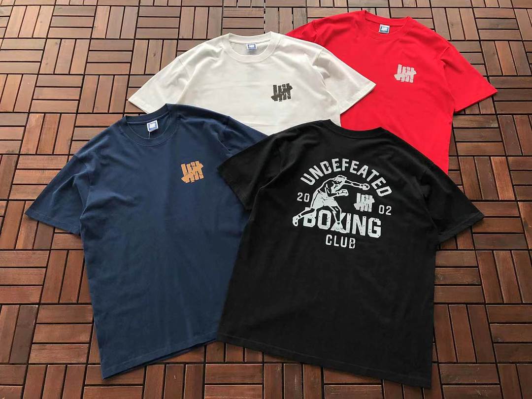 On Running ~85 UNDEFEATED T-SHIRT 11123011 (Im 180CM 68KG Iwear Size L In The Photo) - Image 6