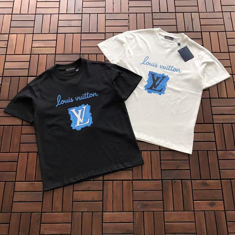~109 L🔥T-SHIRT 66040718 (Im 176CM 58KG Iwear Size M In The Photo), photo 1