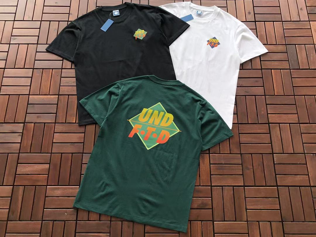 On Running ~85 UNDEFEATED T-SHIRT 55071606 (Im 185CM 70KG Iwear Size M In The Photo) - Image 5