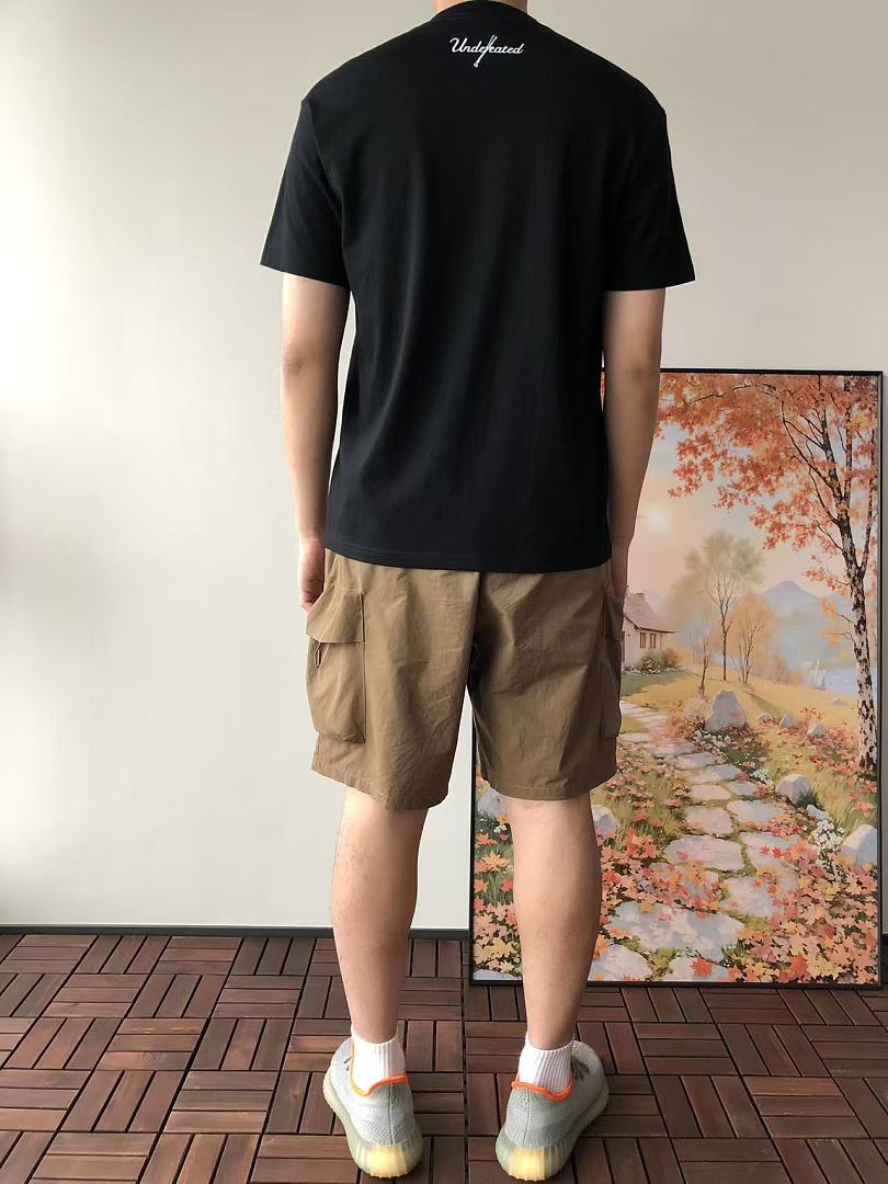 On Running ~ 85 UNDEFEATED T-SHIRT 55041744 (Im 185CM 80KG Iwear Size L In The Photo) - Image 4