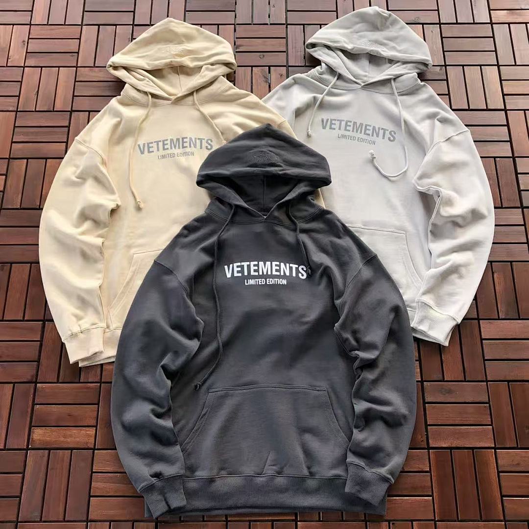 ~179 VETEMENTS HOODIE 22100840 (Im 180CM 68KG Iwear Size S In The Photo), photo 1