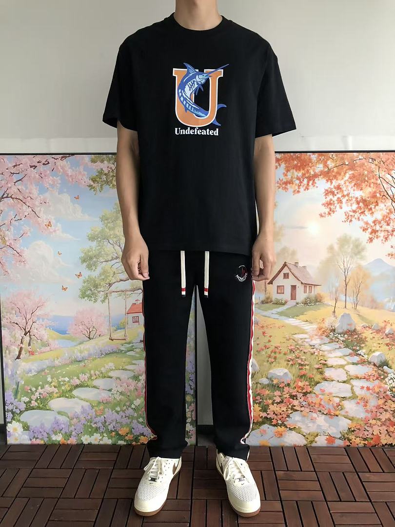 On Running ~85 UNDEFEATED T-SHIRT 55063074 (Im 180CM 68KG Iwear Size L In The Photo) - Image 3