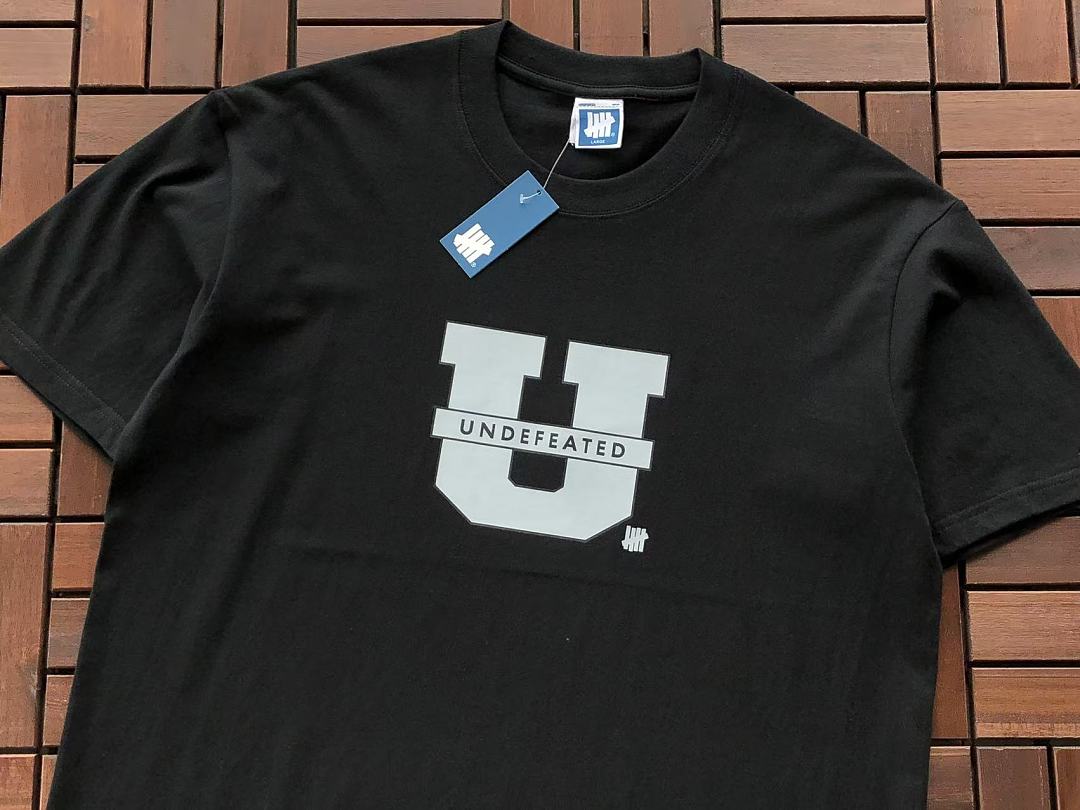 On Running ~85 UNDEFEATED T-SHIRT 55070637 (Im 185CM 80KG Iwear Size L In The Photo) - Image 14