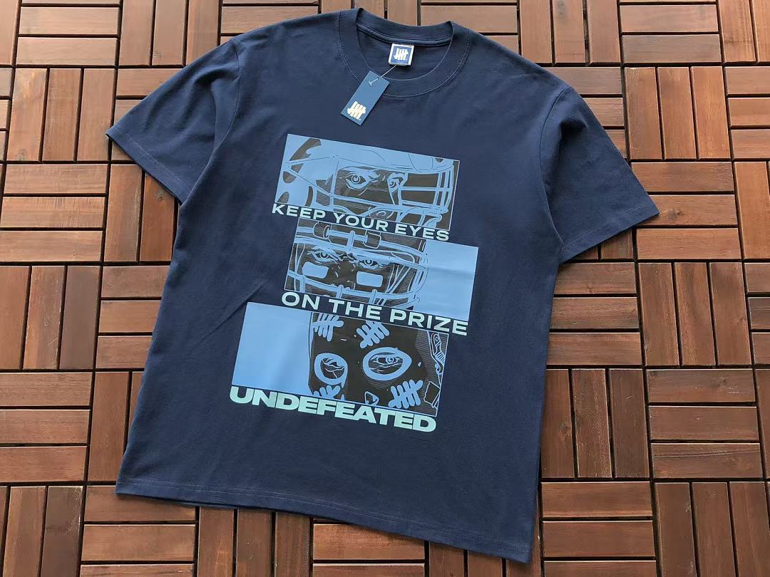 On Running ~85 UNDEFEATED T-SHIRT 55070644 (Im 185CM 80KG Iwear Size L In The Photo) - Image 10