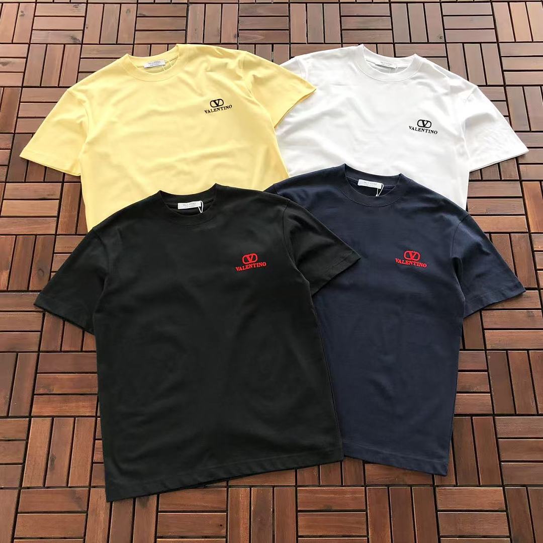 ~115 VALENTINO T-SHIRT 55042803 (Im 185CM 70KG Iwear Size M In The Photo), photo 1
