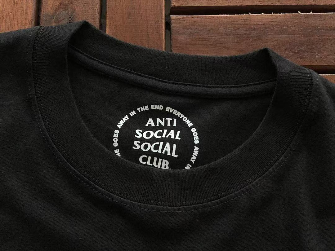 On Running ~ 85 ANTI SOCIAL CLUB & HELLO KITTY T-SHIRT - Image 20