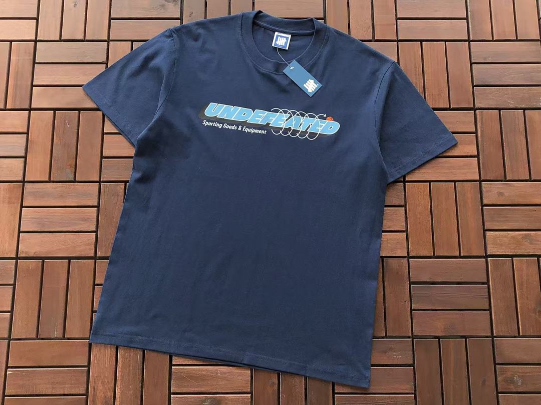 On Running ~85 UNDEFEATED T-SHIRT 55051424 (Im 185CM 80KG Iwear Size M In The Photo) - Image 12