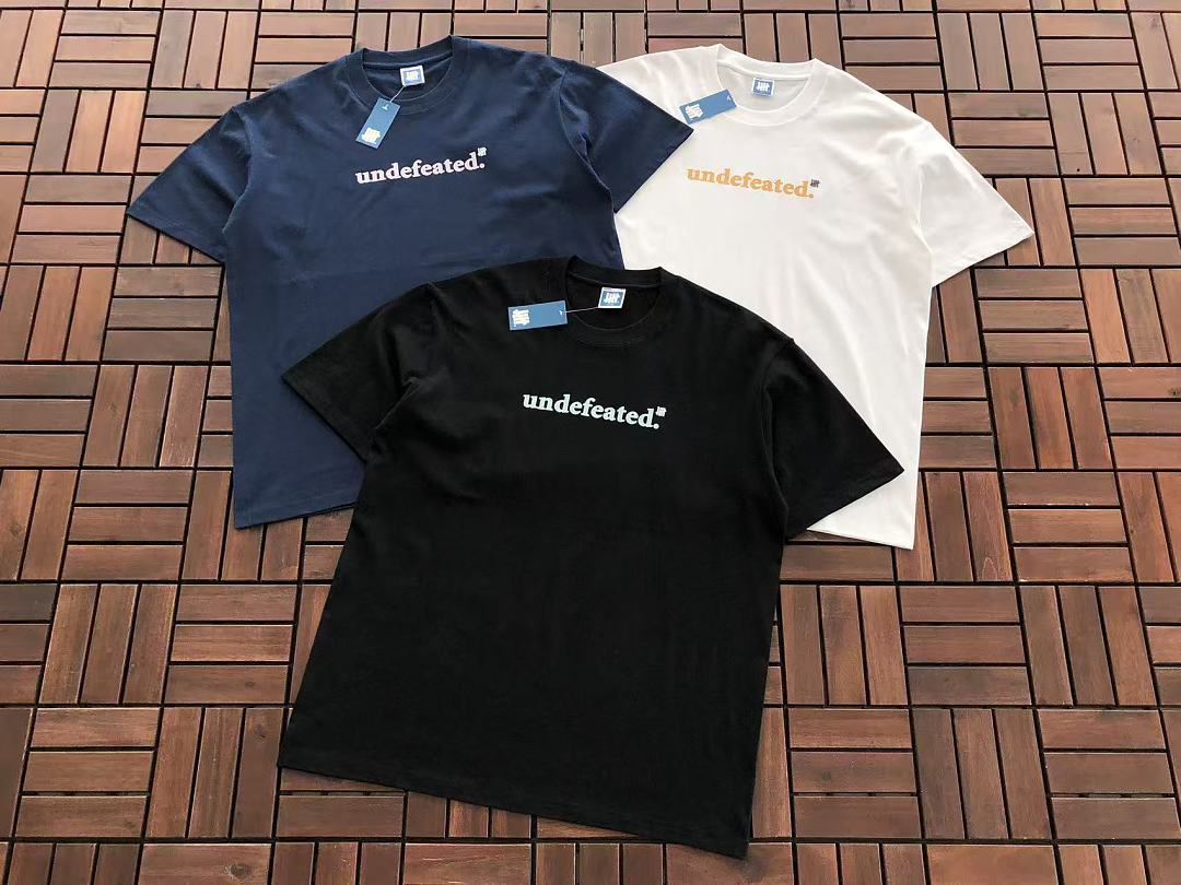 On Running ~85 UNDEFEATED T-SHIRT 55070630 (Im 185CM 80KG Iwear Size L In The Photo) - Image 5