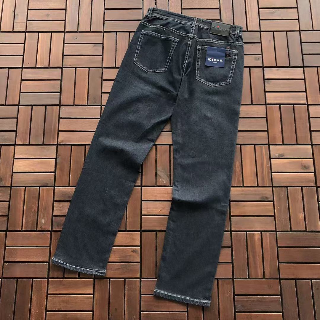 On Running On Running ~179 KITON, photo 1