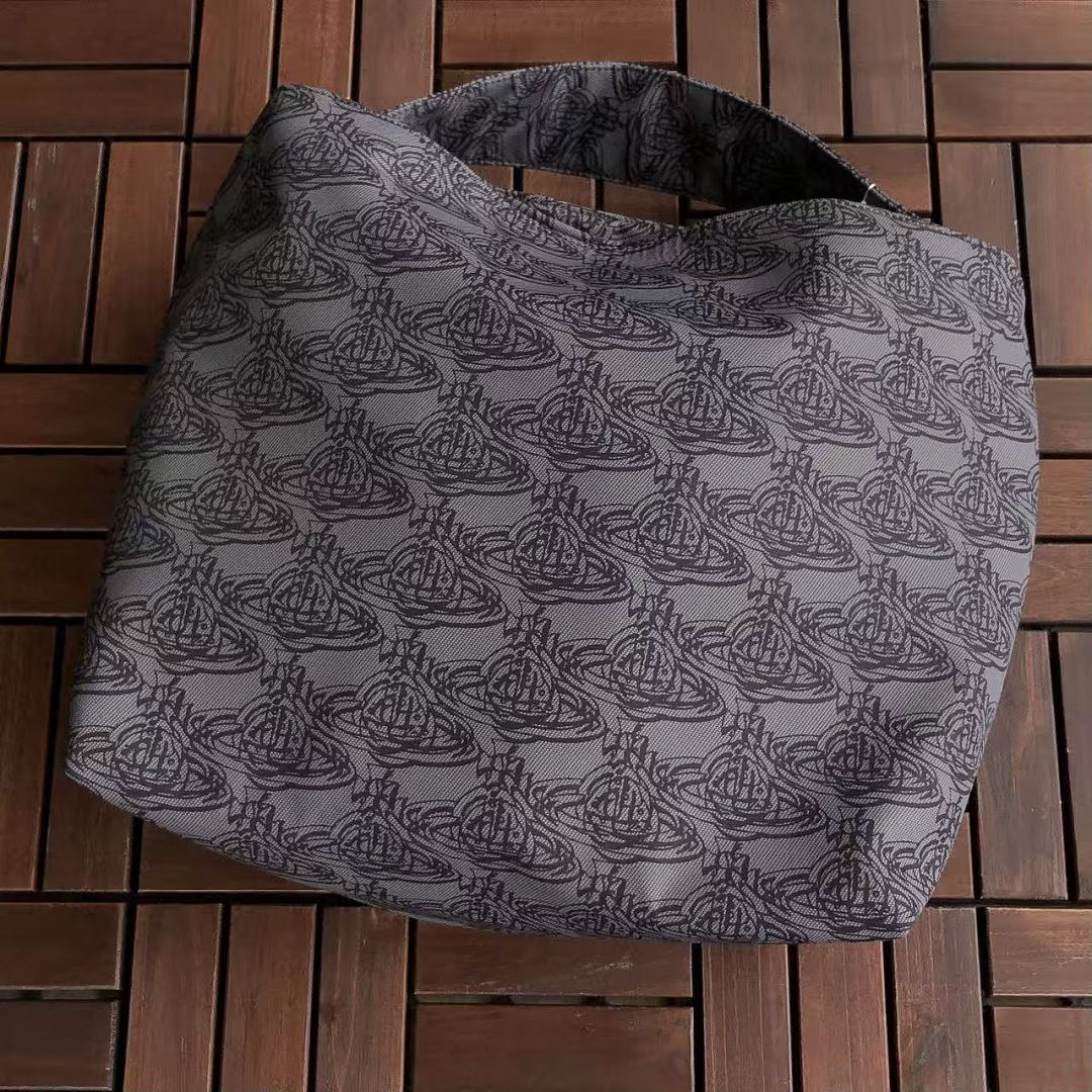 Other ~125 VIVIENNE WESTWOOD BAG 66061801 (Long 53CM* Wide 37CM* High 19CM), photo 1
