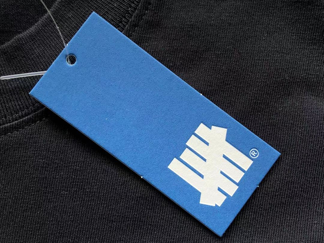 On Running ~89 UNDEFEATED T-SHIRT - Image 29