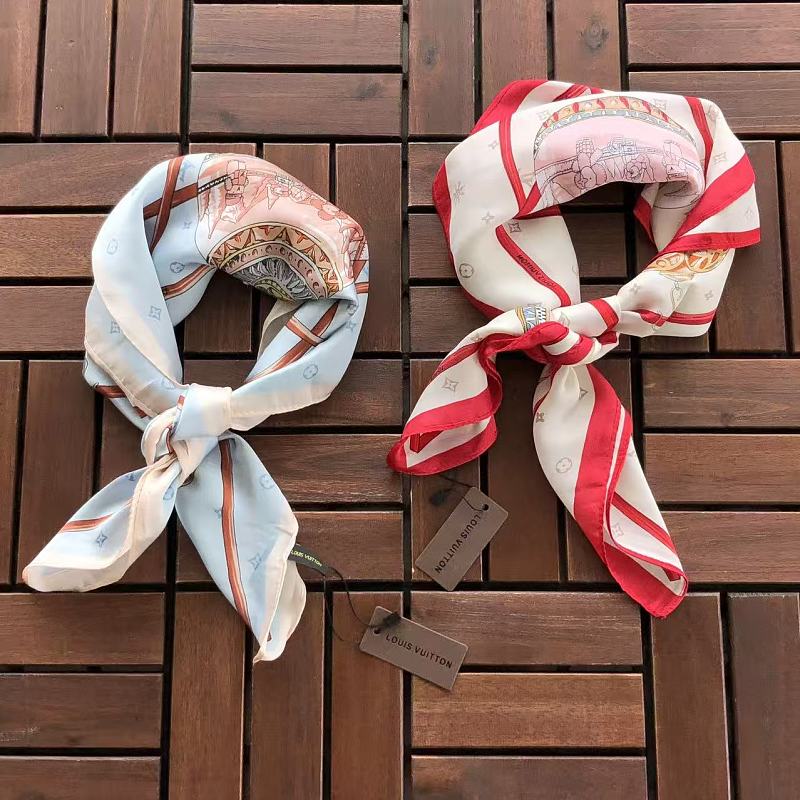 Other ~56 L🔥SCARF (Long 69CM* Wide 69CM), photo 1