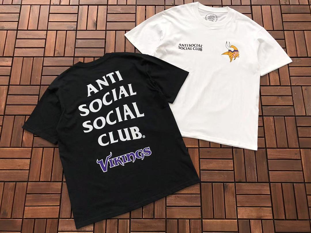 On Running ~85 ANTI SOCIAL CLUB T-SHIRT 55020635 (Im 185CM 70KG Iwear Size L In The Photo) - Image 5
