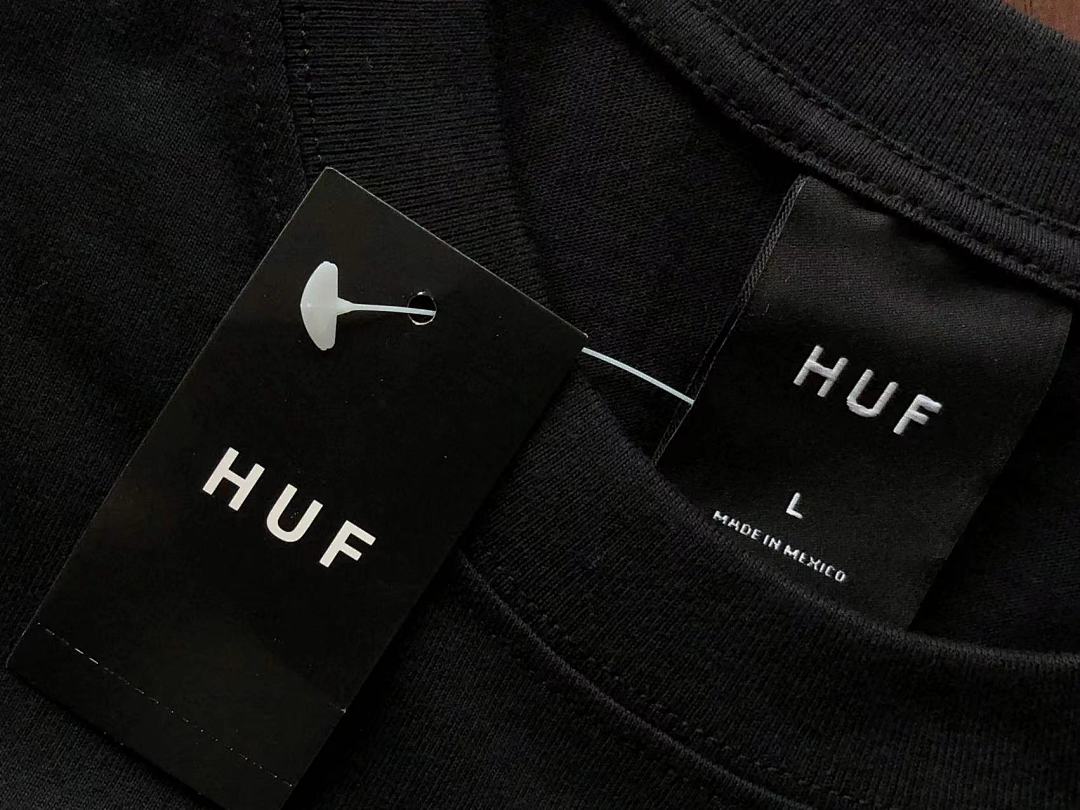 On Running ~85 HUF T-SHIRT - Image 14