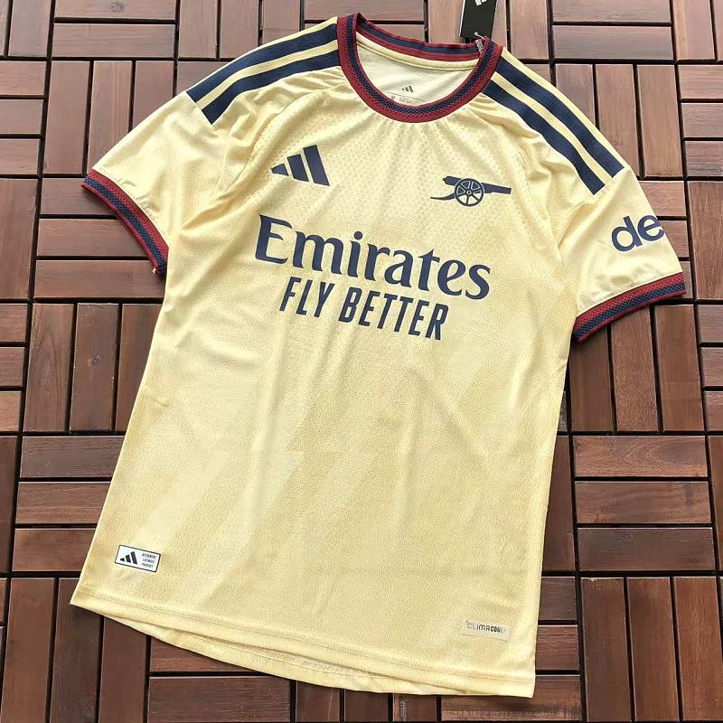 Other ~ 65 FOOTBALL T-SHIRT 55052544 (Im 185CM 80KG Iwear Size M In The Photo), photo 1