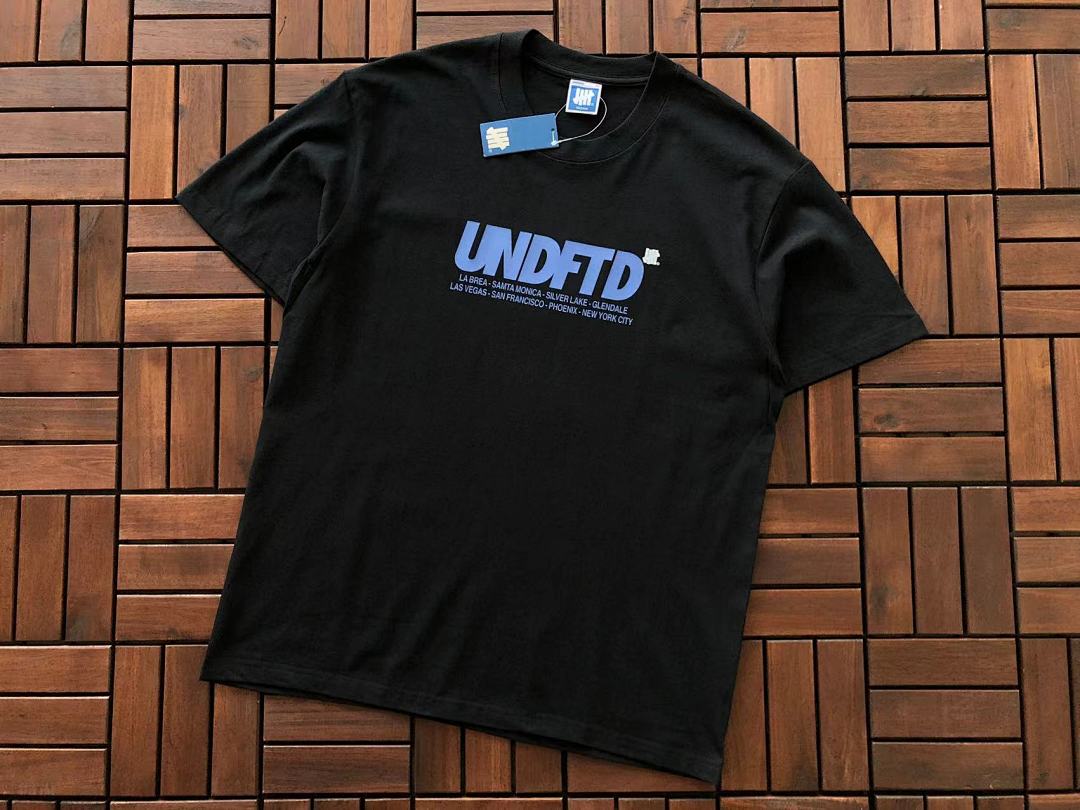 On Running ~89 UNDEFEATED T-SHIRT - Image 6
