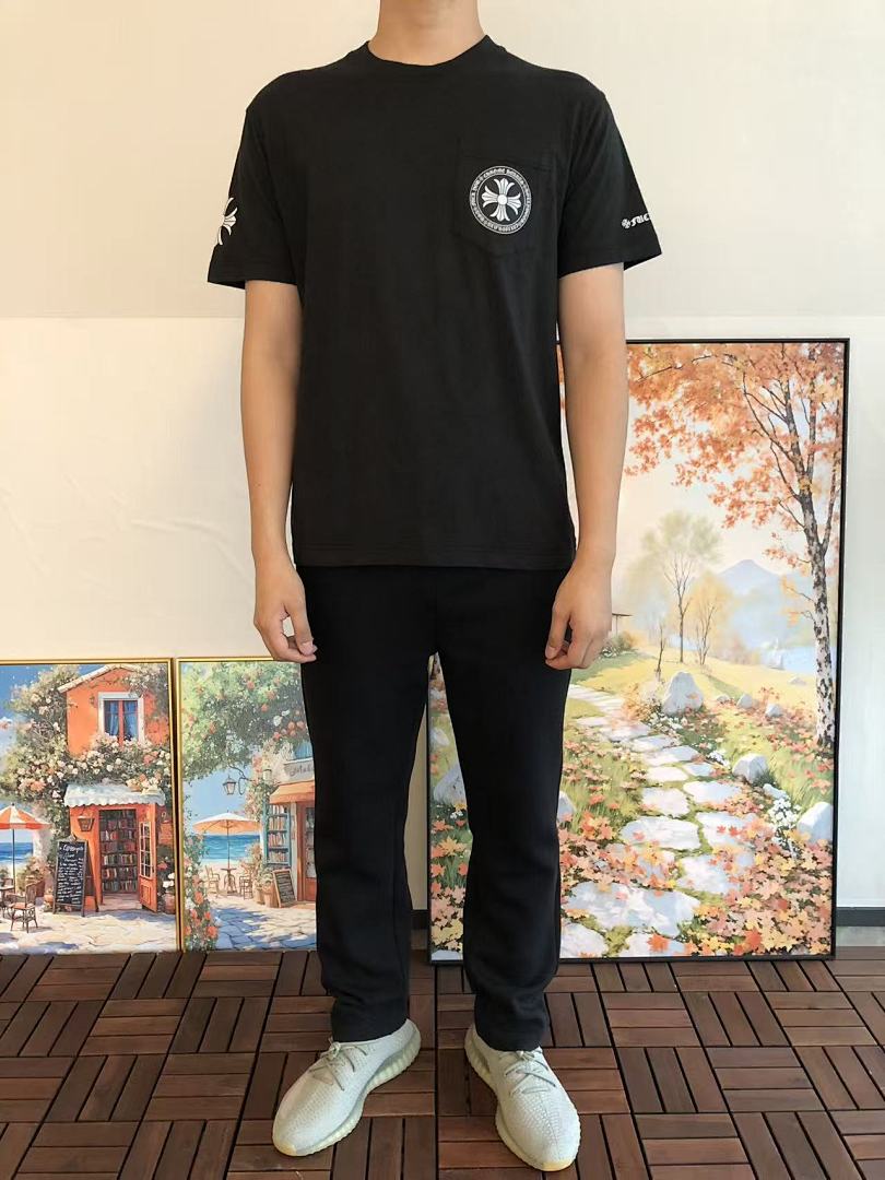 On Running ~109 CH🔥OM🔥 HE🔥RTS T-SHIRT 55022630 (Im 185CM 80KG Iwear Size S In The Photo) - Image 4