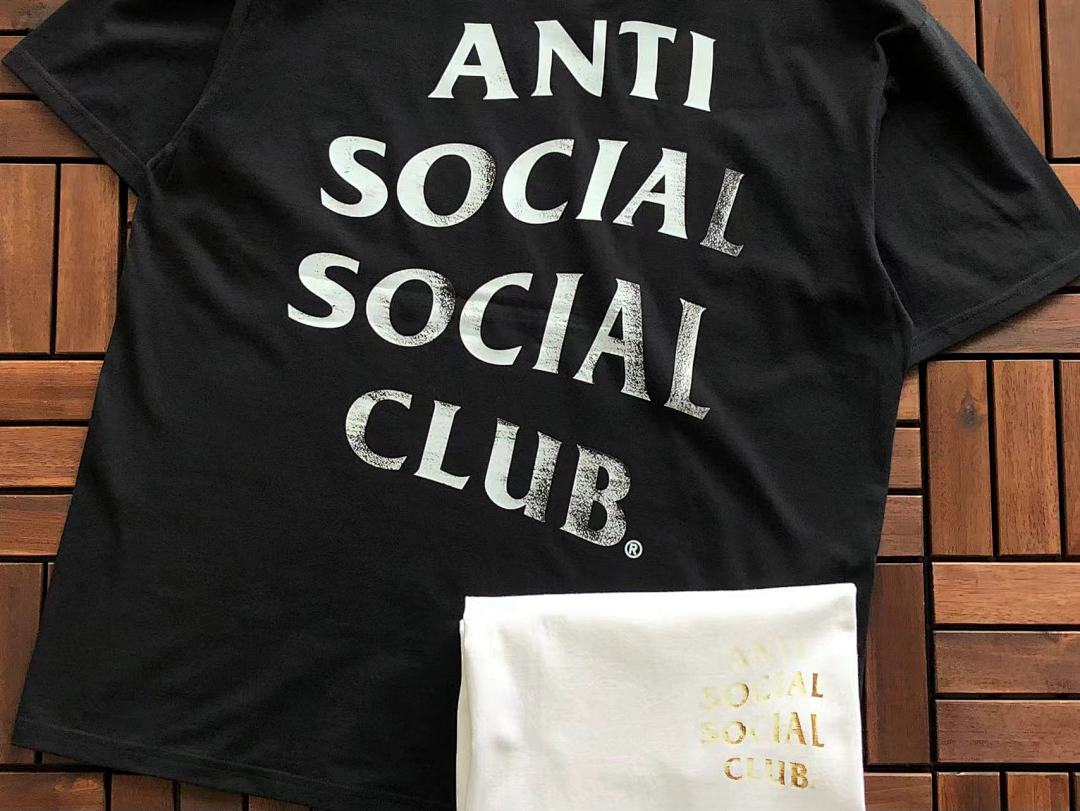 On Running ~89 ANTI SOCIAL CLUB T-SHIRT - Image 4