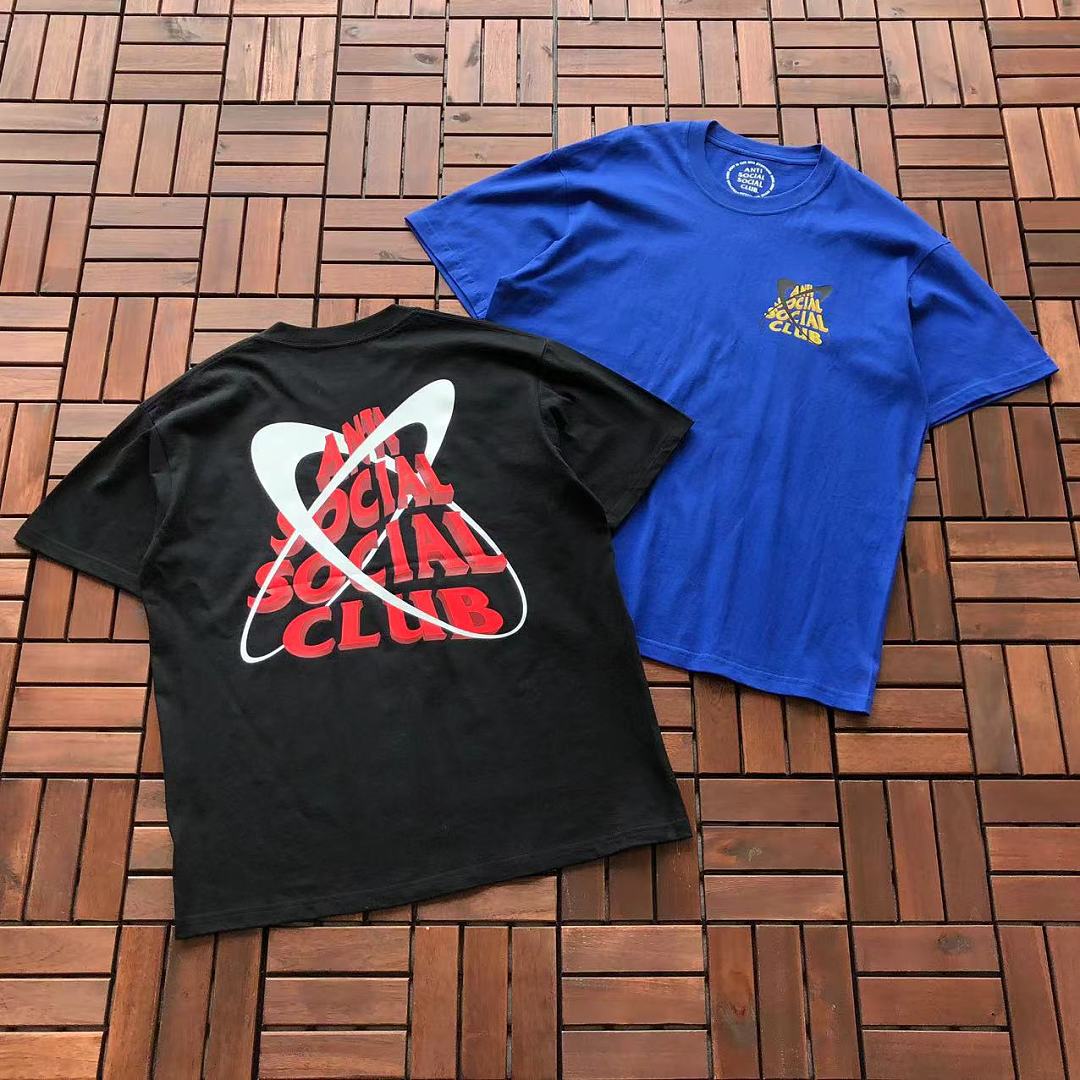 On Running ~85 ANTI SOCIAL CLUB T-SHIRT 55041530 (Im 180CM 68KG Iwear Size M In The Photo)