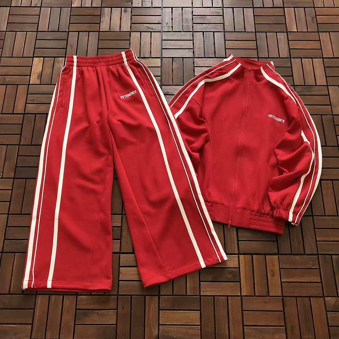 Other TOP~ 365 PANTS~ 279 VETEMENTS JACKET TROUSERS 55010312 (Im 185CM 70KG Iwear Size S In The Photo), photo 1