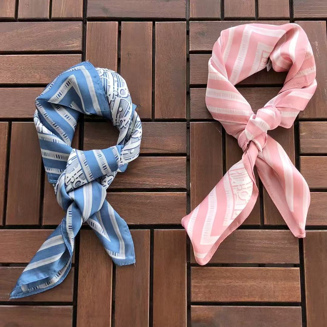 ~56 D🔥O🔥 SCARF 55060198 (Long 69CM* Wide 69CM), photo 1