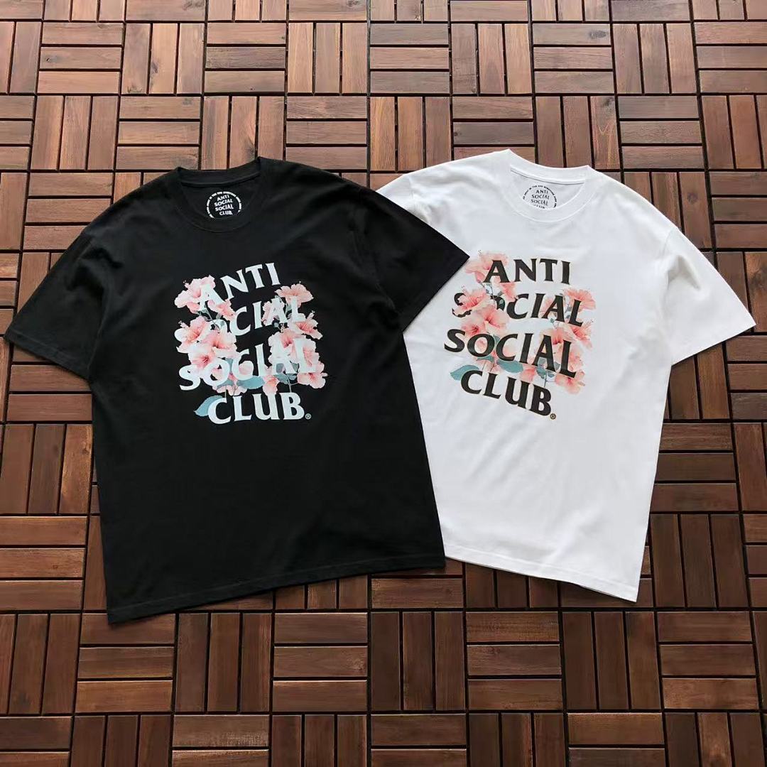 On Running ~85 ANTI SOCIAL CLUB T-SHIRT 11101040 (Im 180CM 68KG Iwear Size M In The Photo)