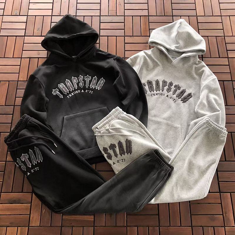 TOP~ 165 PANTS~ 159 TRAPSTAR HOODIE TROUSERS 11092545 Im 180CM 68KG Iwear Size S In The Photo, photo 1
