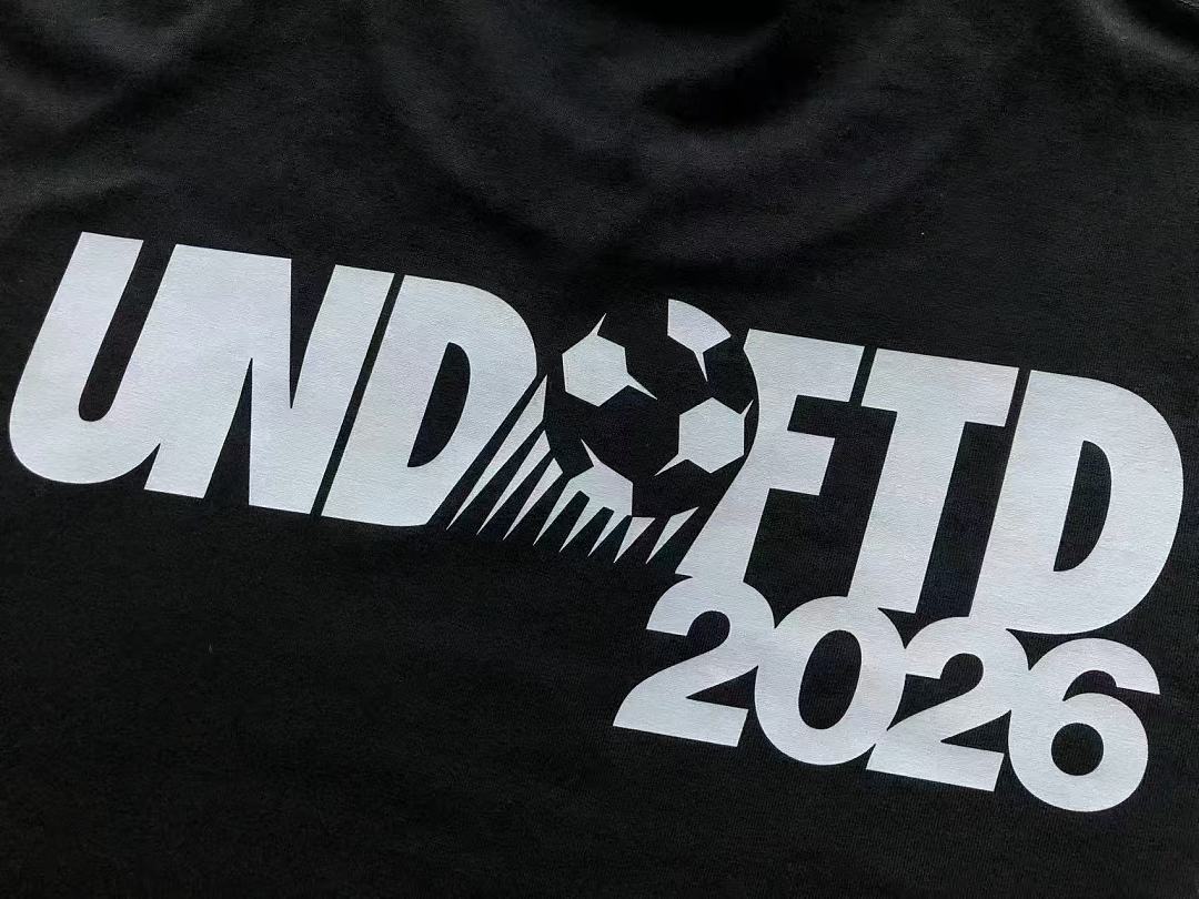 On Running ~ 85 UNDEFEATED T-SHIRT 55072824 (Im 185CM 70KG Iwear Size L In The Photo) - Image 10