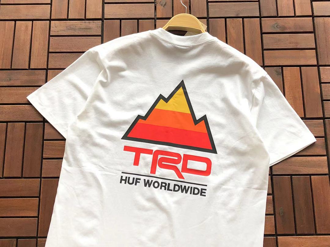 On Running ~85 HUF T-SHIRT - Image 11