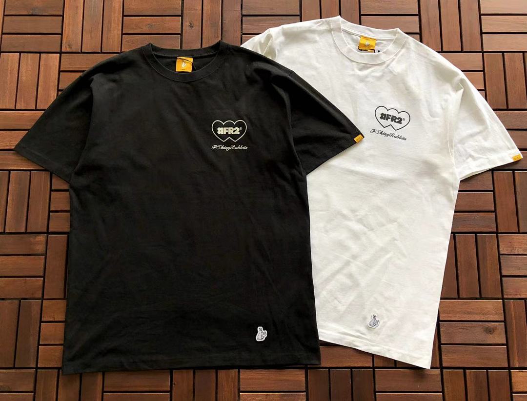 On Running ~95 PLEASURES T-SHIRT - Image 17