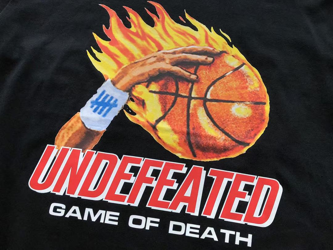 On Running ~ 85 UNDEFEATED T-SHIRT 55071014 (Im 185CM 70KG Iwear Size L In The Photo) - Image 10