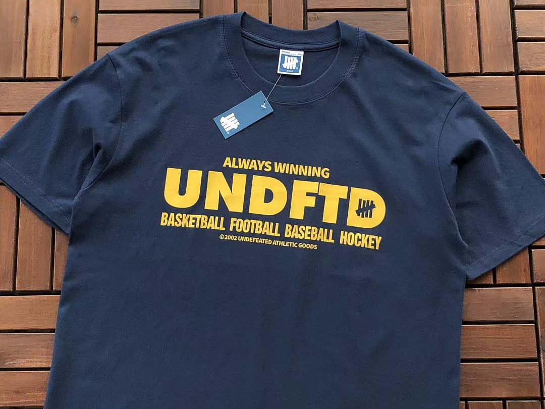 On Running ~85 UNDEFEATED T-SHIRT 55063061 (Im 180CM 68KG Iwear Size L In The Photo) - Image 10