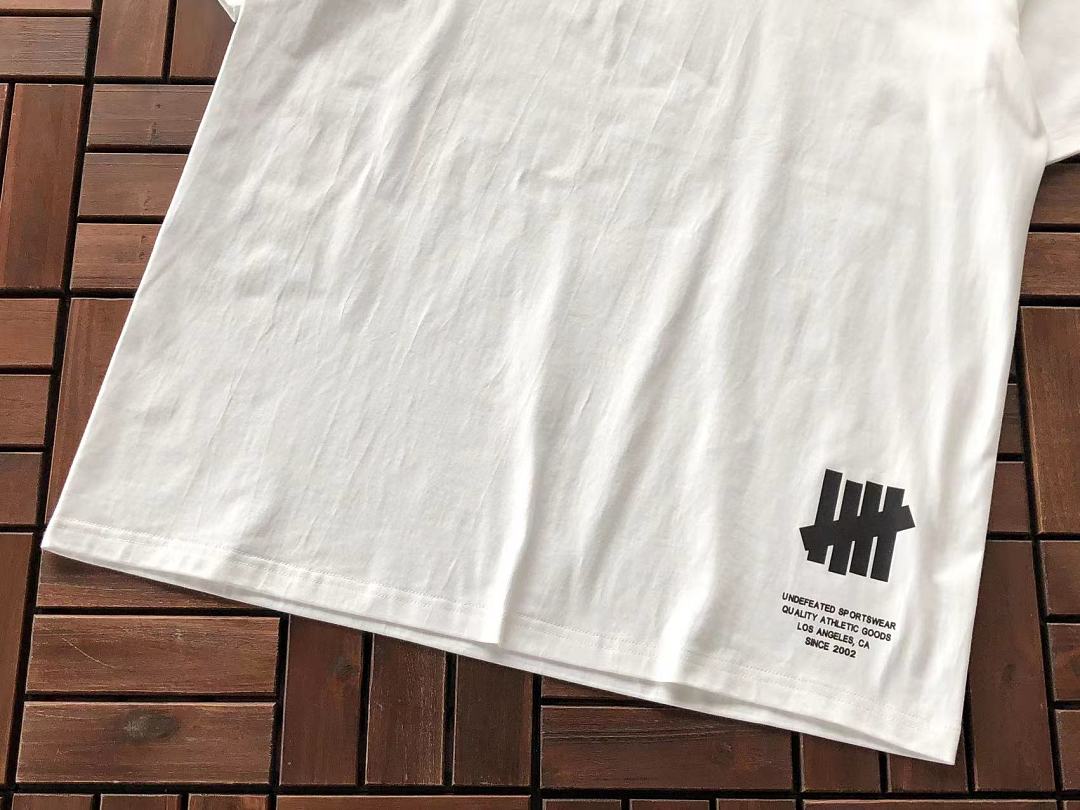 On Running ~85 UNDEFEATED T-SHIRT 55063087 (Im 180CM 68KG Iwear Size L In The Photo) - Image 8