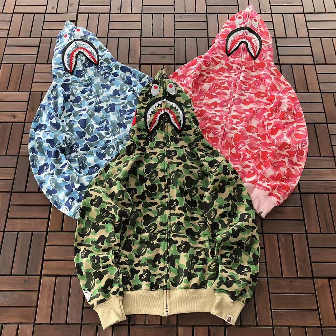 ~165 BAPE HOODIE 11113003 (Im 176CM 58KG Iwear Size M In The Photo), photo 1