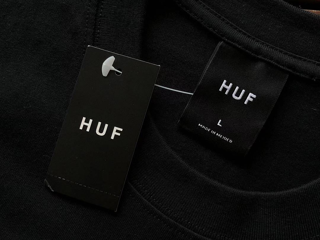 On Running ~85 HUF T-SHIRT - Image 16