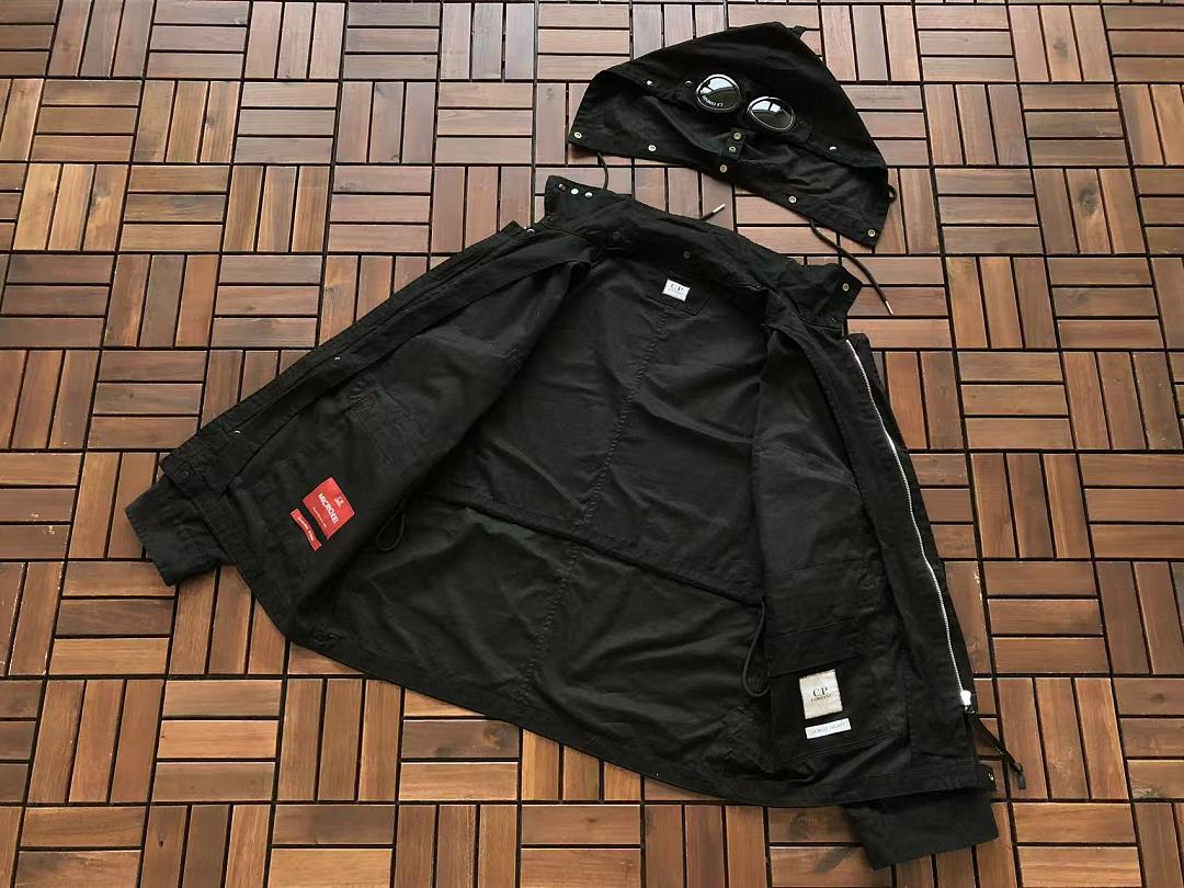 Other ~879 ~C.P. DOWN JACKET 11120528 (Im 180CM 68KG Iwear Size 48 In The Photo) - Image 30