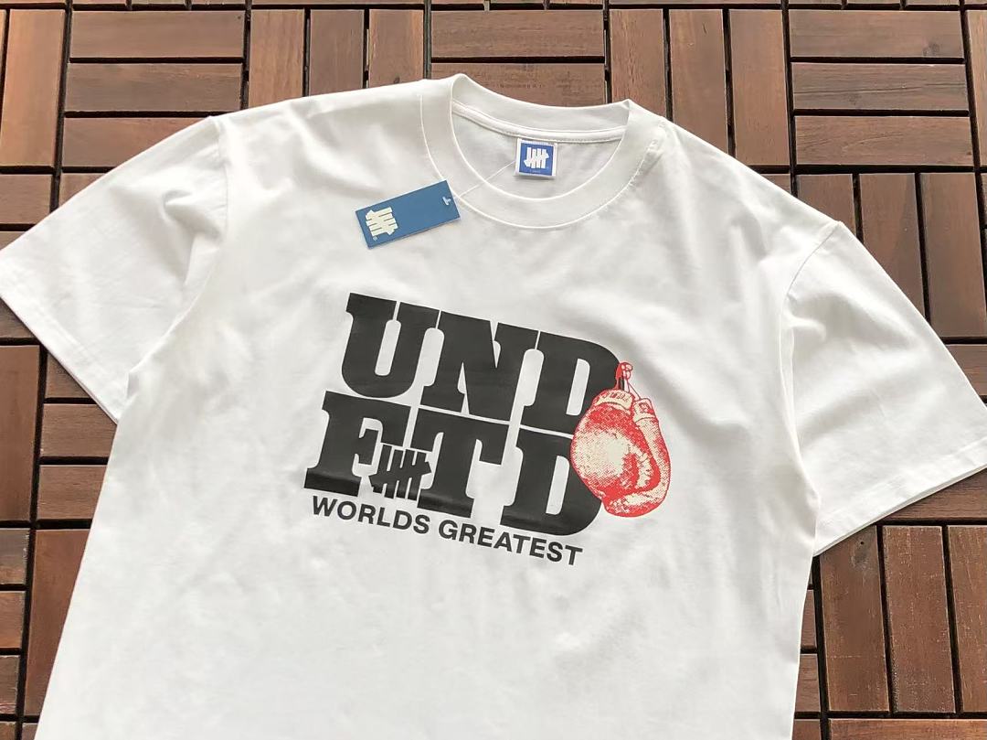 On Running ~85 UNDEFEATED T-SHIRT 55063099 (Im 180CM 68KG Iwear Size L In The Photo) - Image 8