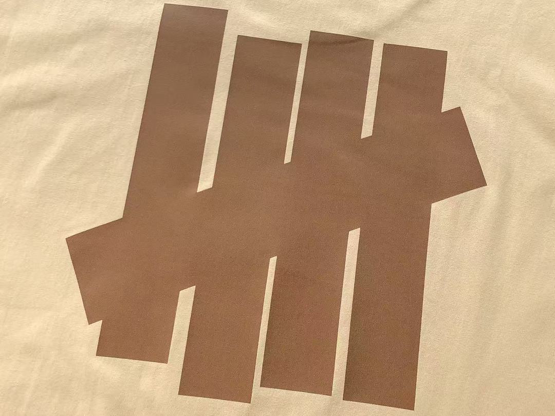 On Running ~85 UNDEFEATED T-SHIRT 55072131 (Im 185CM 80KG Iwear Size L In The Photo) - Image 10