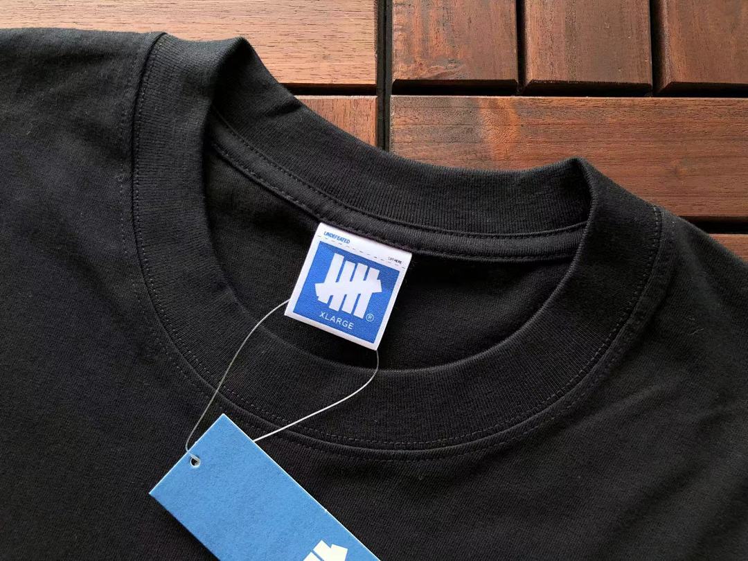 On Running ~89 UNDEFEATED T-SHIRT - Image 18