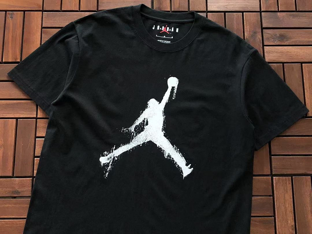 On Running ~89 AIR J🔥RD🔥N T-SHIRT 11111424 (Im 185CM 80KG Iwear Size M In The Photo) - Image 14