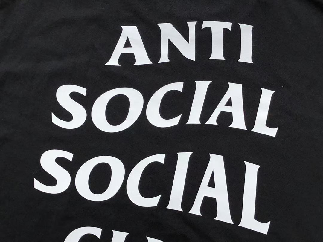 On Running ~85 ANTI SOCIAL CLUB T-SHIRT - Image 19