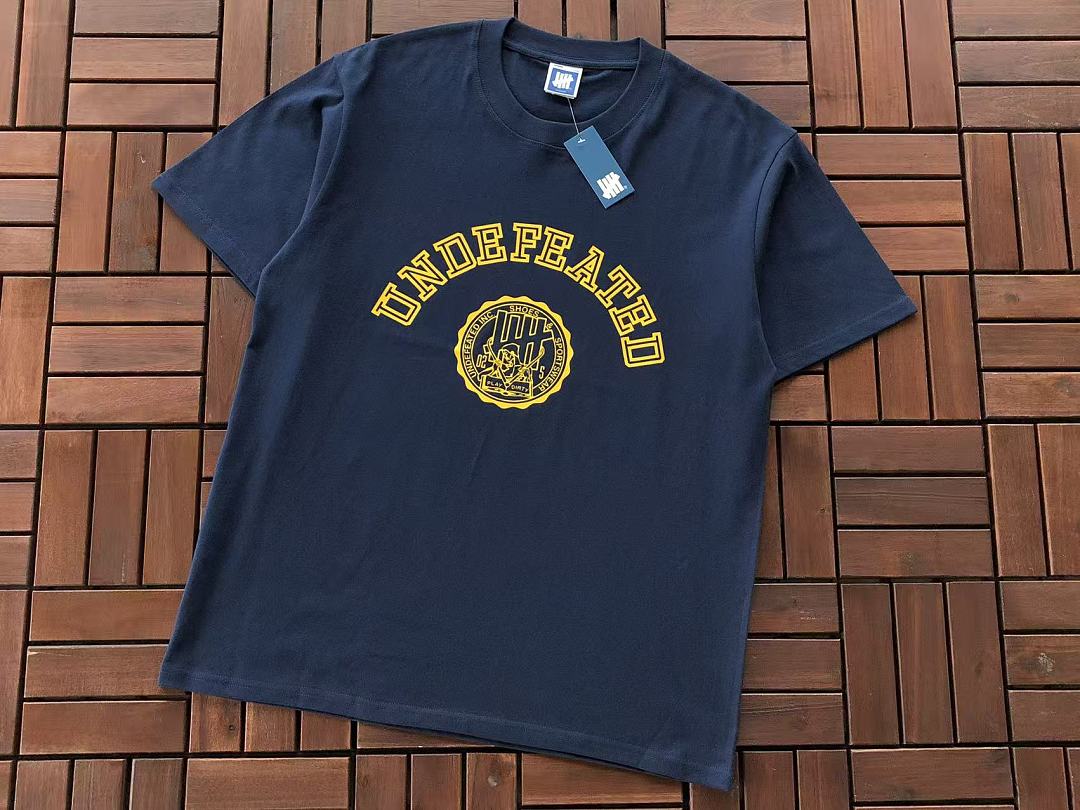 On Running ~85 UNDEFEATED T-SHIRT 55051431 (Im 185CM 80KG Iwear Size M In The Photo) - Image 14