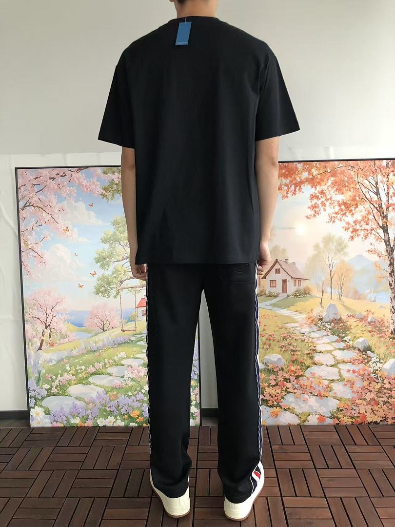On Running ~85 UNDEFEATED T-SHIRT 55063049 (Im 180M 68KG Iwear Size L In The Photo) - Image 5