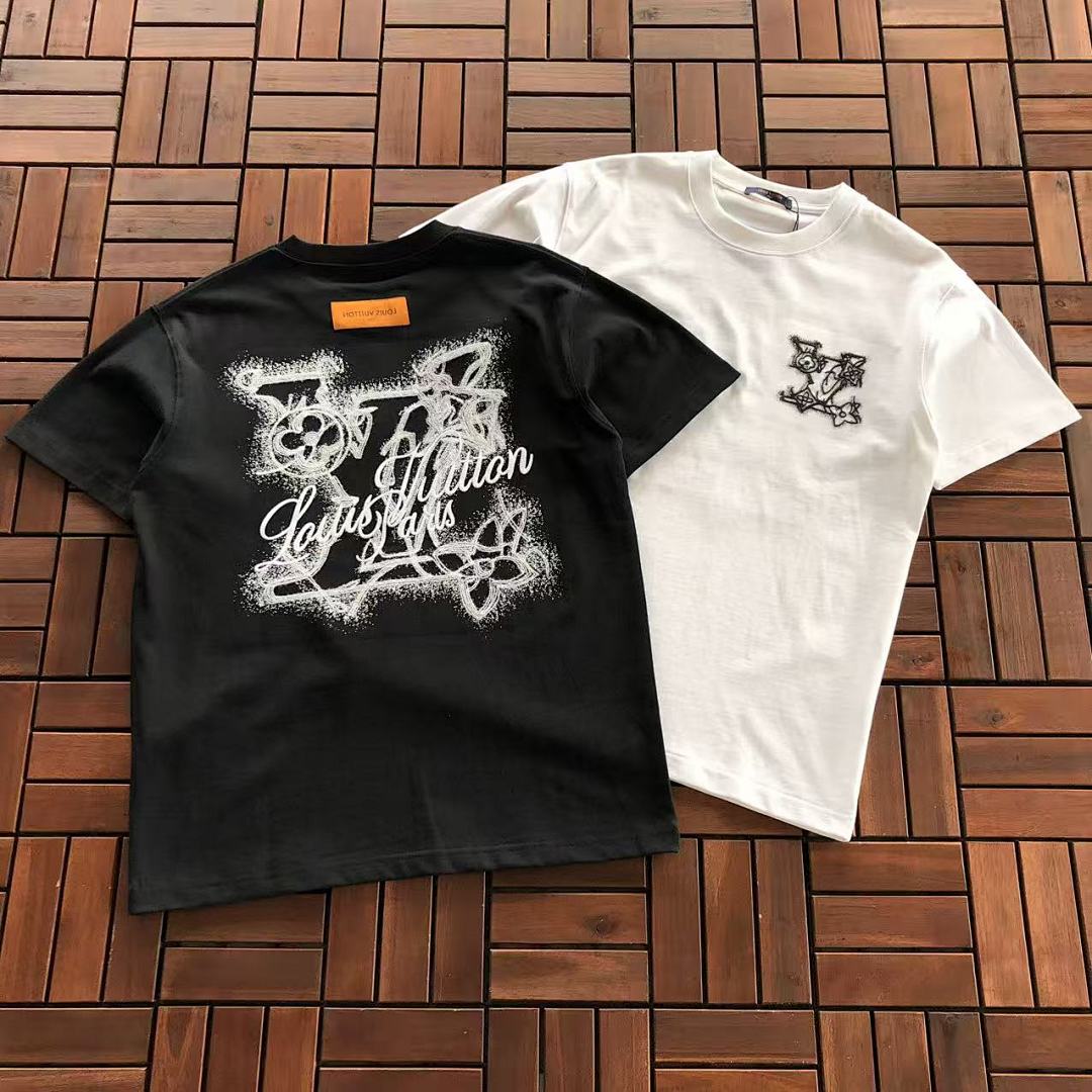 ~135 L🔥 T-SHIRT 11111514 (Im 180CM 68KG Iwear Size S In The Photo), photo 1